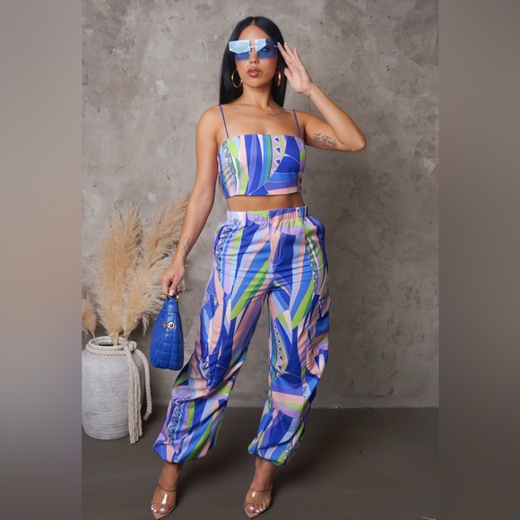2 Piece Pants Sets in STOCK (S,M,L) - Picture 3 of 15